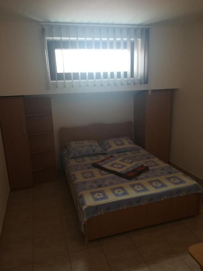 Pensiunea Lyo Două Mai Εξωτερικό φωτογραφία